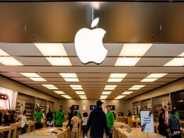 Apple's US Store Workers Vote To Authorize Strike, Cite Work-Life Balance Apple's US Store Workers Vote To Authorize Strike, Cite Work-Life Balance