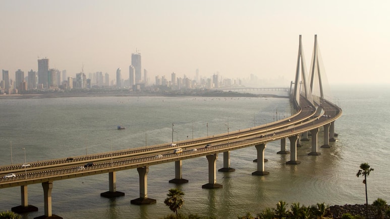 Mumbai News: सिद्धिविनायकाचे दर्शन घेतले अन् वरळी सी लिंकवरून समुद्रात उडी;व्यापाऱ्याचं टोकाचं पाऊल