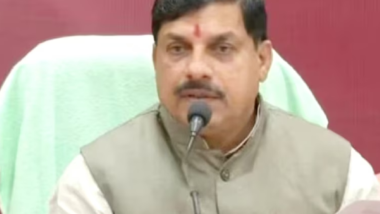 सीएम मोहन ने इंडिया गठबंधन पर बोला हमला-  'विपक्ष वाले गठबंधन करके बहन-बेटी को पिटवाते हैं'