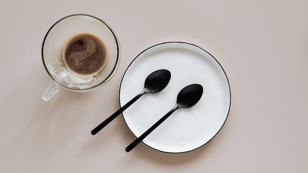 How Colour Of Crockery Affects Your Taste