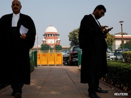 Delhi Bar Association Exempts Lawyers From Wearing Black Coats In Summer Delhi Bar Association Exempts Lawyers From Wearing Black Coats In Summer