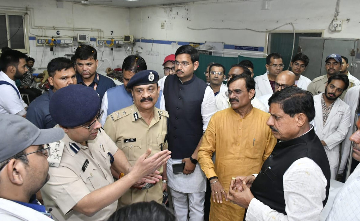 Lok Sabha Election 2024: चुनावी ड्यूटी करके दतिया लौट रही जवानों से भरी बस हुई दुर्घटनाग्रस्त, 31 घायल