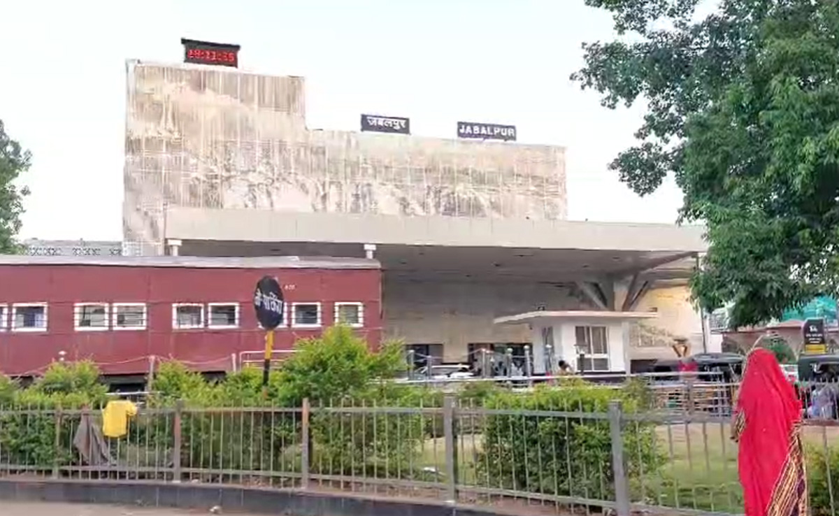 Special Trains: गर्मी की छुट्टियों में रेल का सफर हुआ आसान, इस साल चल रही 28 स्पेशल ट्रेनें, यहां देखें लिस्ट 