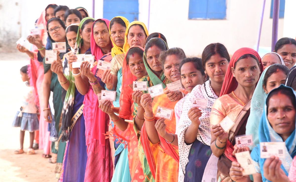 Lok Sabha Elections 2024 Phase 3 Updates: शाम 6 बजे तक MP में 66.12% हुआ मतदान, छत्तीसगढ़ में 66.9 प्रतिशत पड़े वोट
