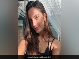 Tripti Dimri इस तरह रखती हैं अपनी त्वचा का ख्याल, बिना मेकअप के भी चमकदार नजर आता है एक्ट्रेस का चेहरा  Tripti Dimri इस तरह रखती हैं अपनी त्वचा का ख्याल, बिना मेकअप के भी चमकदार नजर आता है एक्ट्रेस का चेहरा