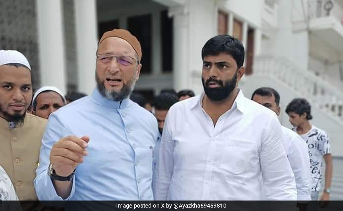 Ex Malegaon Mayor, Asaduddin Owaisi Party Leader, Shot Thrice In Nashik
