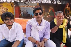 Ravi Kishan's Song For PM Modi On Poll Curry With Kunal Vijayakar Ravi Kishan's Song For PM Modi On Poll Curry With Kunal Vijayakar