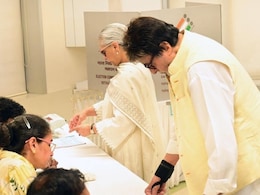Amitabh Bachchan News: अमिताभ बच्चन ने वोट डालने के बाद फोटो की शेयर, मतदान का बताया महत्व