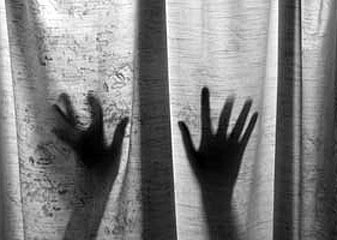 Running Train Rape: चलती ट्रेन में युवती से रेप, नशीला पदार्थ सुंघाकर किया दुष्कर्म, ना-नुकर के बाद ग्वालियर में दर्ज कराया FIR