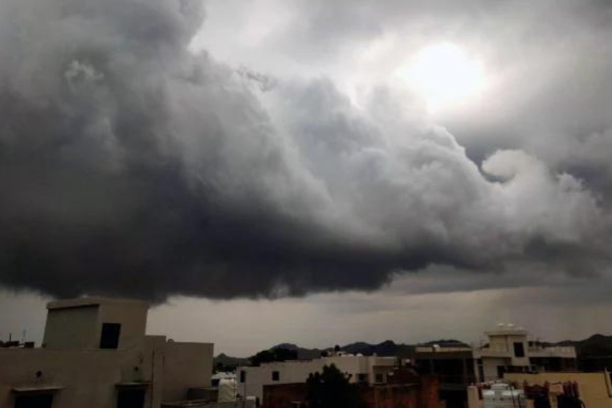 MP में कहीं लू तो कहीं बारिश: पृथ्वीपुर का पारा पहुंचा 47 डिग्री के पार, भोपाल समेत 21 जिलों में आंधी-बारिश का ऑरेंज अलर्ट