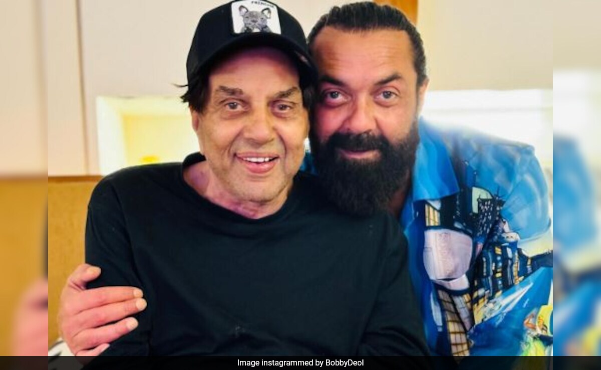 Dharmendra On Bobby Deol's <i> Animal</i> Performance: "Bob, People Are Crazy About You"