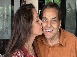 धर्मेंद्र-हेमा मालिनी की शादी को हुए 44 साल, ड्रीम गर्ल ने अपने ड्रीम मैन के लिए लिखा ये मैसेज धर्मेंद्र-हेमा मालिनी की शादी को हुए 44 साल, ड्रीम गर्ल ने अपने ड्रीम मैन के लिए लिखा ये मैसेज