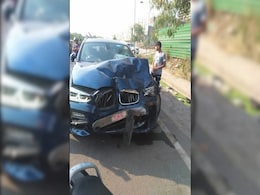 Speeding BMW Smashes Into E-Rickshaw In Noida, 2 Dead Speeding BMW Smashes Into E-Rickshaw In Noida, 2 Dead