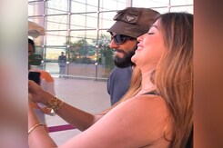 Selfie Time For Ranveer Singh And Fans Selfie Time For Ranveer Singh And Fans