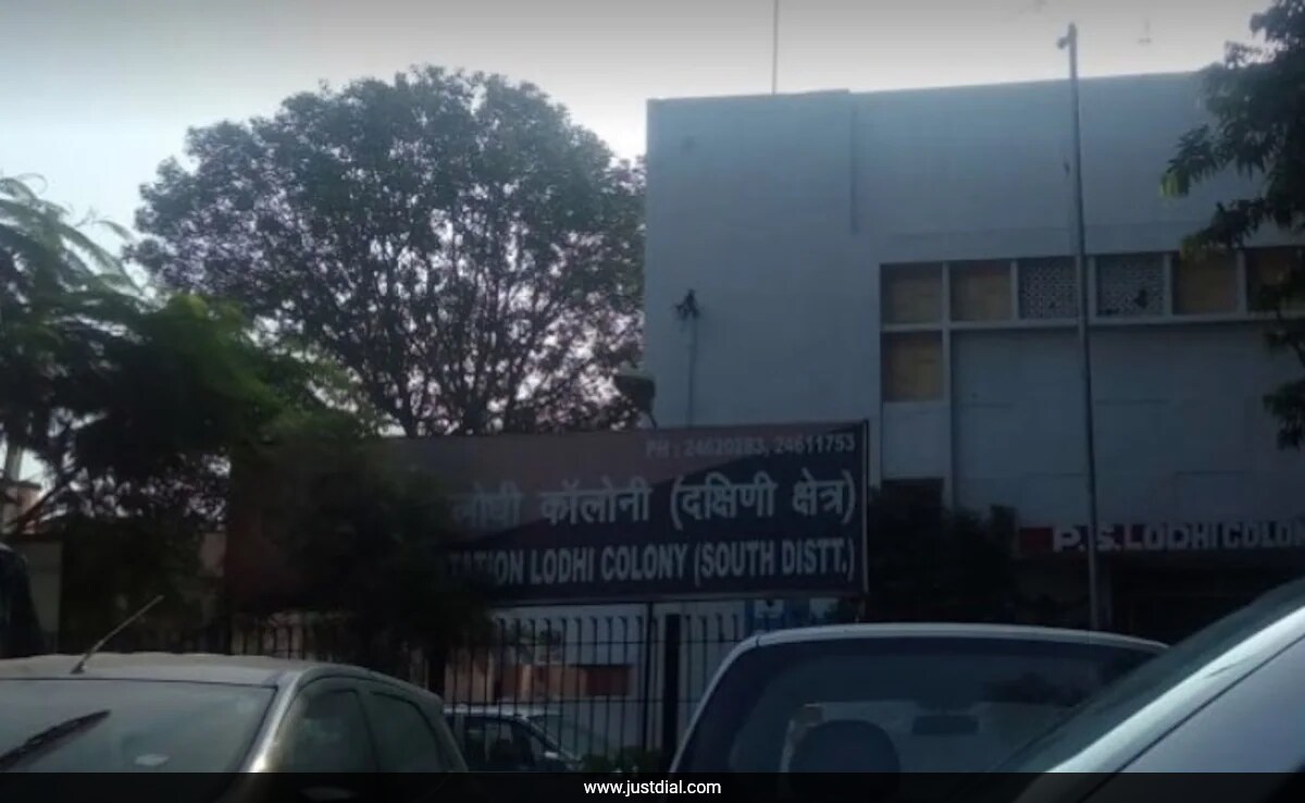 A Murder Suspect's Daring Escape In Delhi From Bathroom Of Police Station