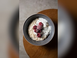 सुबह का नाश्ता हो या रात का डिनर, हर टाइम के लिए परफेक्ट है दलिया, जानें फायदे