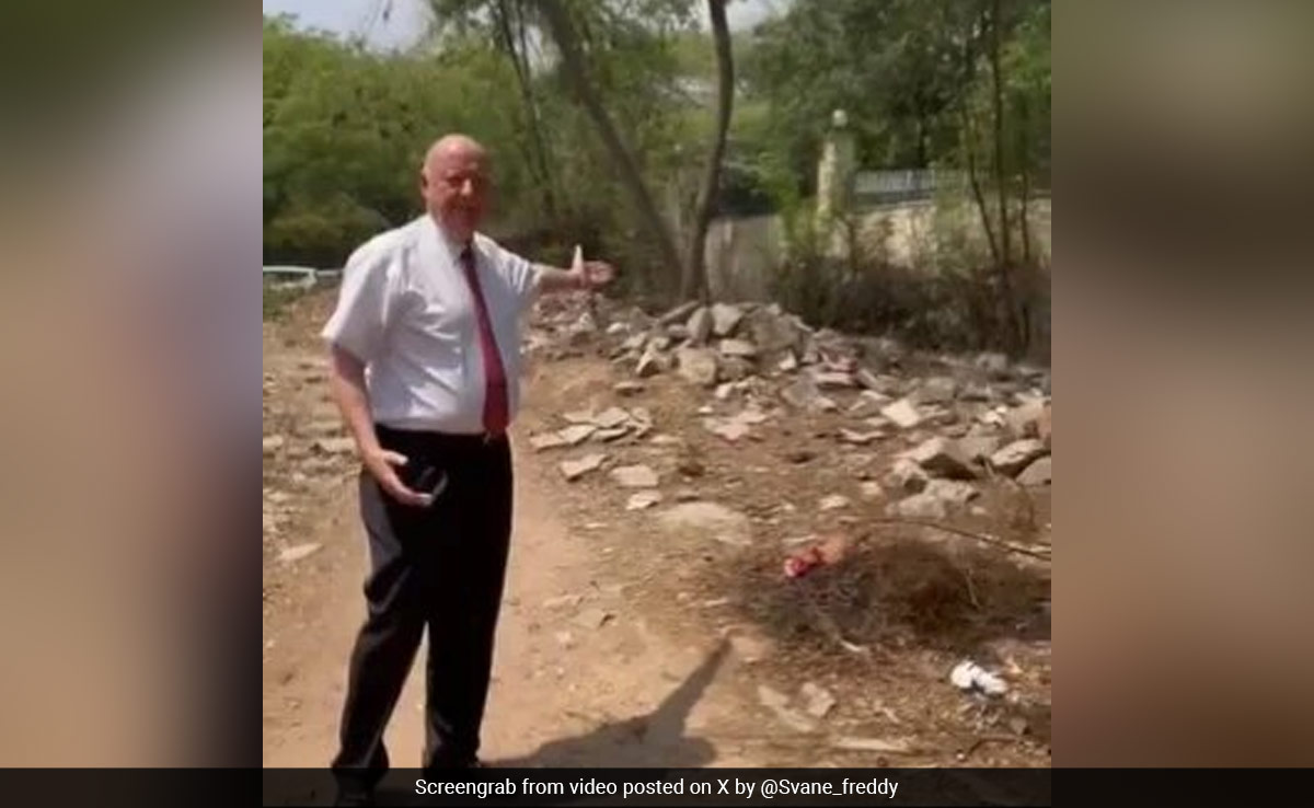 Danish Ambassador Flags "Green And Trashy" Area Near Embassy, Delhi Civic Body Takes Action