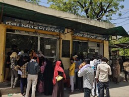 Ground Report Tonk: भीषण गर्मी के बीच अस्पताल में बदहाली, कहीं बेंच तो कहीं जमीन पर लेटाकर हो रहा मरीजों का इलाज Ground Report Tonk: भीषण गर्मी के बीच अस्पताल में बदहाली, कहीं बेंच तो कहीं जमीन पर लेटाकर हो रहा मरीजों का इलाज