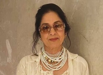 Neena Gupta Expresses Her Love For Food Ahead Of New Year - See Pic Neena Gupta Expresses Her Love For Food Ahead Of New Year - See Pic