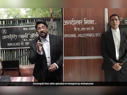 Jolly LLB 3: खून से लथपथ हालत में बाइक चलाते नजर आए अक्षय कुमार और अरशद वारसी, देखें वीडियो Jolly LLB 3: खून से लथपथ हालत में बाइक चलाते नजर आए अक्षय कुमार और अरशद वारसी, देखें वीडियो