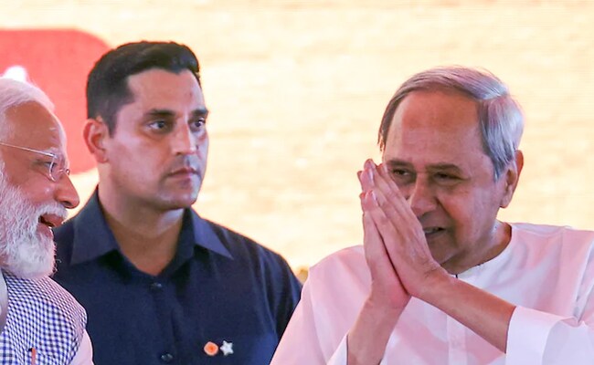 PM Modi In Attack Mode, Claims 'Conspiracy' Over Naveen Patnaik's Health PM Modi In Attack Mode, Claims 'Conspiracy' Over Naveen Patnaik's Health