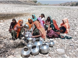 Rajasthan Water Crisis: राजस्थान के 100 द्वीपों वाले शहर में सूख गए नल, 42℃ में सिर पर मटकी रखकर 6 KM चलने से मिलता है पीने का पानी