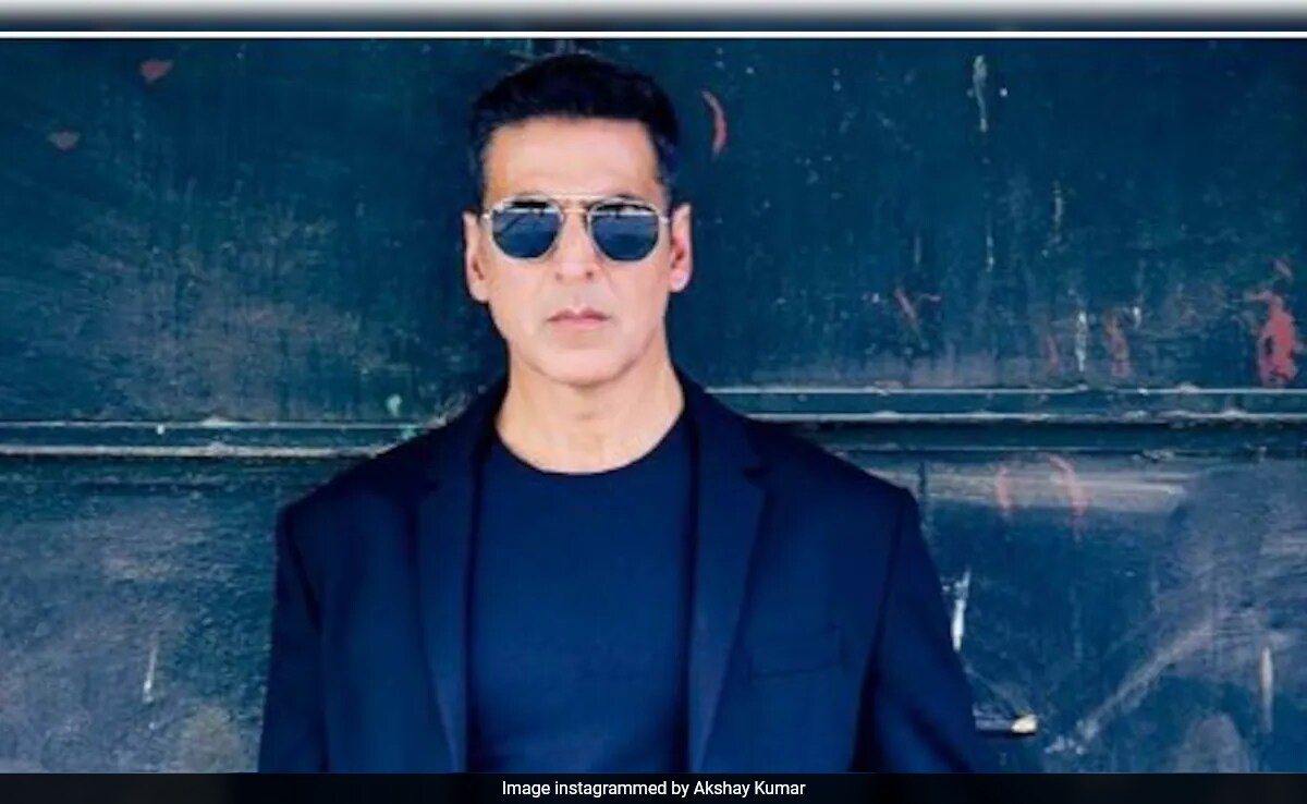 Lok Sabha Election 2024: Akshay Kumar Casts His First Vote As An Indian Citizen - "Feels Great"