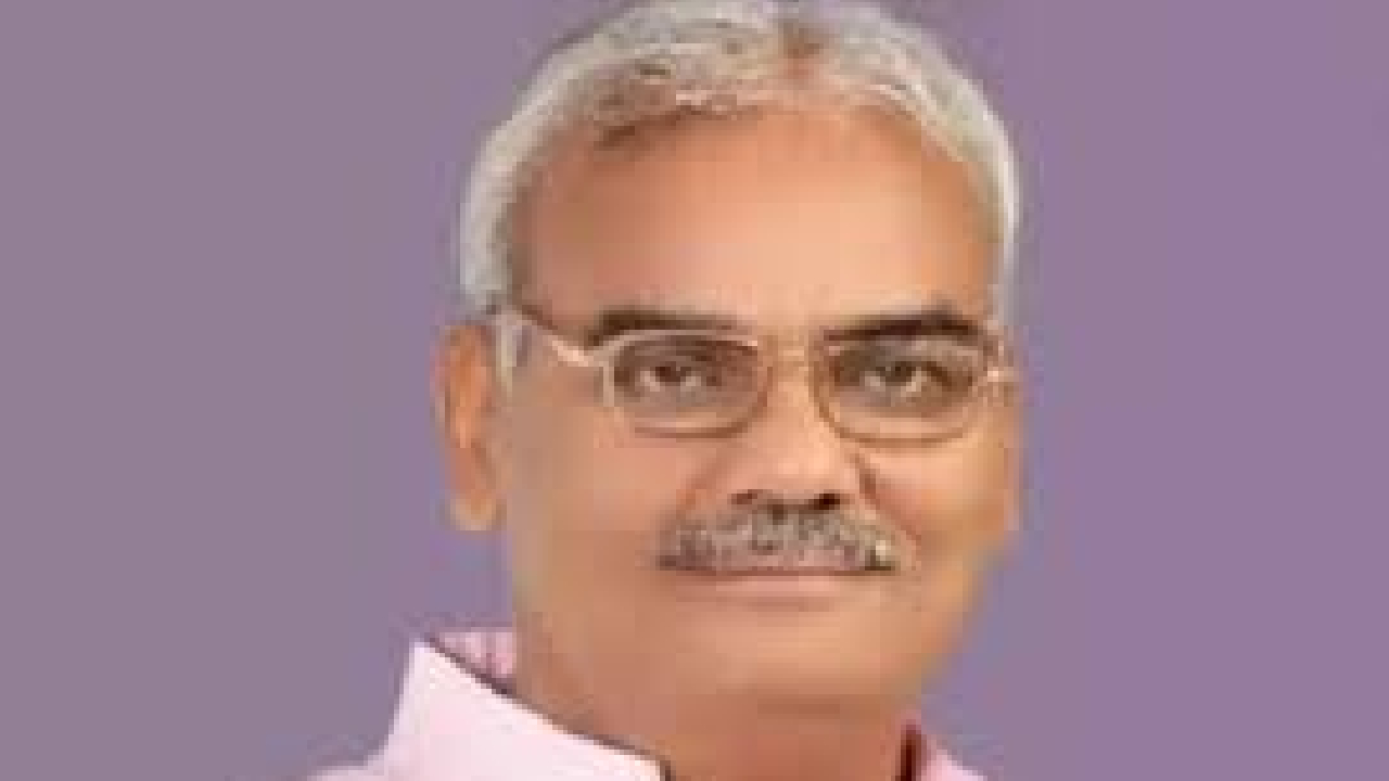 Mobile Ban in Rajasthan : स्कूल में टीचर्स के मोबाइल बैन से कितनी बदलेगी शिक्षा व्यवस्था