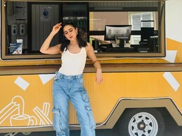 "Abs Burn Or Tummy Churn?" Sara Ali Khan's Latest Fitness Post Comes With A Foodie Twist "Abs Burn Or Tummy Churn?" Sara Ali Khan's Latest Fitness Post Comes With A Foodie Twist