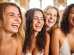 Laughter Therapy से चुटकियों में दूर होगा स्ट्रेस और डिप्रेशन, जानें यहां 