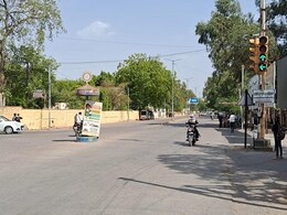 Rajasthan Heat Wave: भीषण गर्मी का सितम जारी, बूंदी में 7 लोगों की मौत, परिजनों ने लू की जताई आशंका Rajasthan Heat Wave: भीषण गर्मी का सितम जारी, बूंदी में 7 लोगों की मौत, परिजनों ने लू की जताई आशंका
