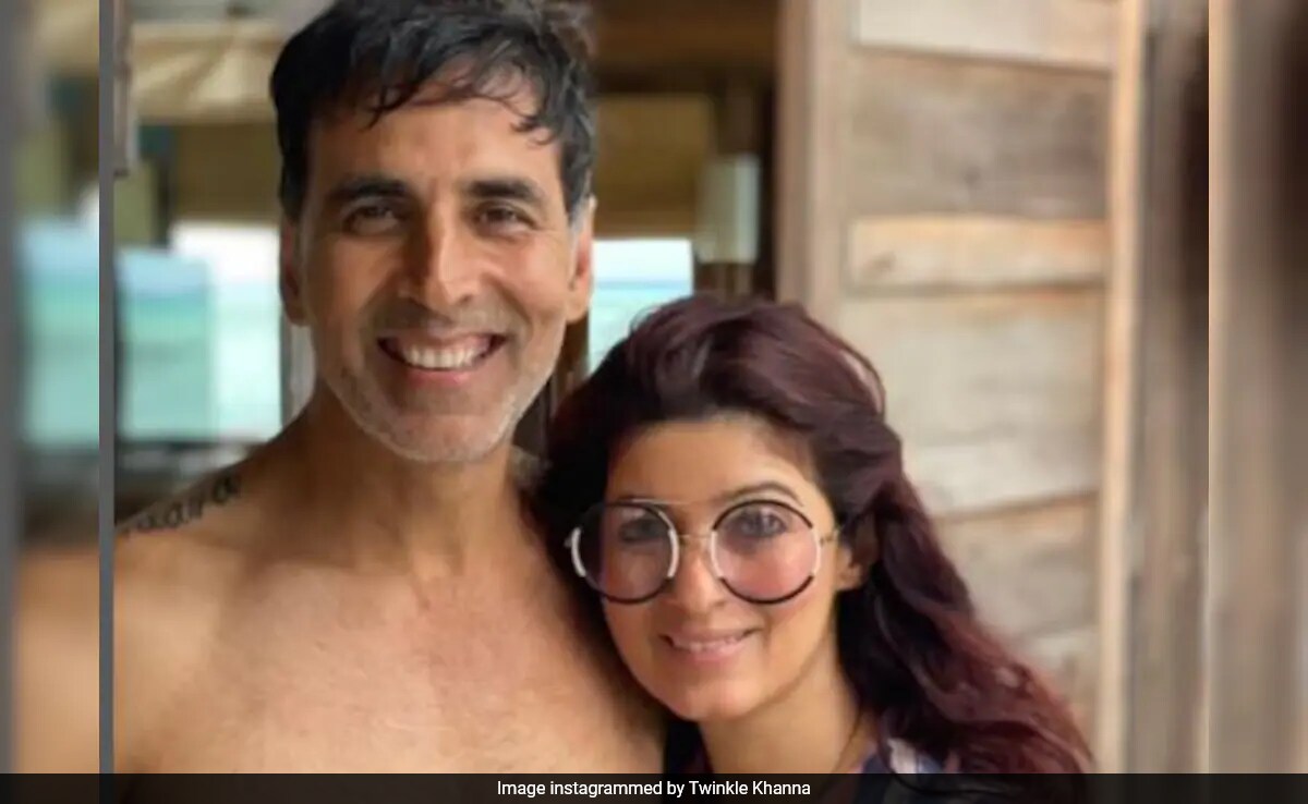 Akshay Kumar On Wife Twinkle Khanna: "<i>Main Toh Anpadh Hu, Wo Dimaag Wali Hai</i>"