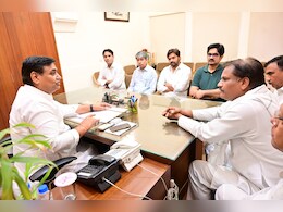 Rajasthan Politics: कांग्रेस वॉर रूम में इलेक्शन काउंटिंग पर मीटिंग के बाद डोटासरा बोले- 4 जून को चौंकाने वाले नतीजे आएंगे Rajasthan Politics: कांग्रेस वॉर रूम में इलेक्शन काउंटिंग पर मीटिंग के बाद डोटासरा बोले- 4 जून को चौंकाने वाले नतीजे आएंगे