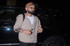 Virat Kohli Spotted By Paps Before Leaving For New York Virat Kohli Spotted By Paps Before Leaving For New York