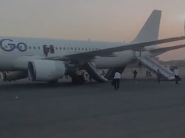 "Bomb Blast @30 Minutes" Message In Plane Toilet, Fliers Exit Using Slide "Bomb Blast @30 Minutes" Message In Plane Toilet, Fliers Exit Using Slide