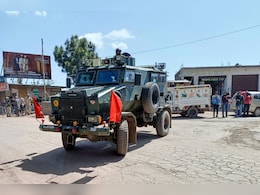 जम्मू-कश्मीर में आतंकियों ने जयपुर के कपल को मारी गोली, गंभीर रूप से घायल जम्मू-कश्मीर में आतंकियों ने जयपुर के कपल को मारी गोली, गंभीर रूप से घायल