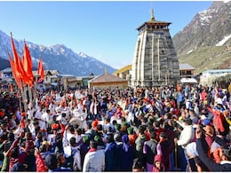 Char Dham Yatra VIP Darshan: चारधाम यात्रा पर जाने वालों के लिए जरूरी खबर, VIP दर्शन को लेकर उत्तराखंड सरकार ने जारी किया नया आदेश Char Dham Yatra VIP Darshan: चारधाम यात्रा पर जाने वालों के लिए जरूरी खबर, VIP दर्शन को लेकर उत्तराखंड सरकार ने जारी किया नया आदेश