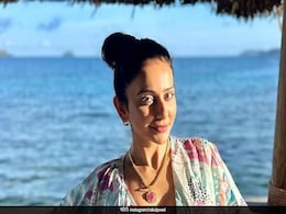 पति जैकी भगनानी संग छुट्टियां मना रही हैं रकुल प्रीत सिंह, सामने आई तस्वीरें पति जैकी भगनानी संग छुट्टियां मना रही हैं रकुल प्रीत सिंह, सामने आई तस्वीरें