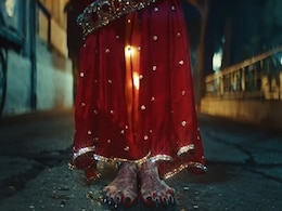 सुहागन चुड़ैल पहली बार आ रही है आपके घर, उल्टे पैर देखकर कांप जाएगी रूह, नया प्रोमो रिलीज सुहागन चुड़ैल पहली बार आ रही है आपके घर, उल्टे पैर देखकर कांप जाएगी रूह, नया प्रोमो रिलीज