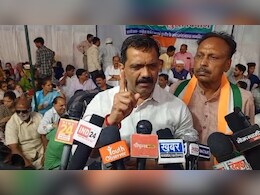 इंदौर में ड्रेनेज घोटाले ने पकड़ा जोर, रीगल चौराहे पर कांग्रेस ने किया हल्ला बोल इंदौर में ड्रेनेज घोटाले ने पकड़ा जोर, रीगल चौराहे पर कांग्रेस ने किया हल्ला बोल