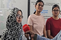 Lok Sabha Election 2024: इंदौर के युवा किन मुद्दों पर देंगे अपना पहला वोट Lok Sabha Election 2024: इंदौर के युवा किन मुद्दों पर देंगे अपना पहला वोट