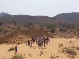 बिहार में जिंदा लोग घूम रहे बेरोजगार, 'मृत महिला' कर रही काम... मनरेगा कार्ड से पता लगा झोल बिहार में जिंदा लोग घूम रहे बेरोजगार, 'मृत महिला' कर रही काम... मनरेगा कार्ड से पता लगा झोल