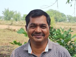 कभी थे 14 लाख के इनामी नक्सली, अब हाथ में है कलम, सरेंडर करने के बाद पास की 10वीं बोर्ड की परीक्षा कभी थे 14 लाख के इनामी नक्सली, अब हाथ में है कलम, सरेंडर करने के बाद पास की 10वीं बोर्ड की परीक्षा