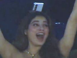 Janhvi Kapoor Reacts As Virat Kohli Runs Out RR Star, Internet Points At 'World Cup' On Her Dress