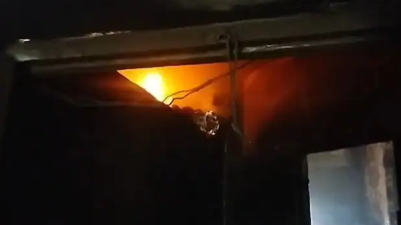 शिवपुरी के कलेक्टर ऑफिस में लगी आग, कई दस्तावेज हुए राख