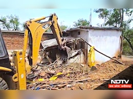 Bulldozer Justice: एक ही दिन में हुआ ऐसा 'न्याय', ASI को रौंदने वाले ट्रैक्टर चालक और रेत माफिया के घरों को किया गया ध्वस्त