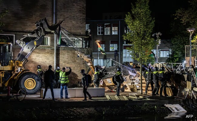  Cops Use Bulldozers To Remove Pro-Palestine Protesters At Amsterdam University