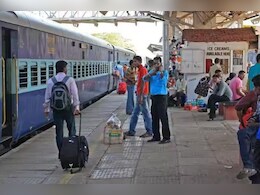 Train Canceled: किसान आंदोलन के कारण रेलवे ने फिर से रद्द की 12 ट्रेनें, कई के रूट डायवर्ट; देखें लिस्ट Train Canceled: किसान आंदोलन के कारण रेलवे ने फिर से रद्द की 12 ट्रेनें, कई के रूट डायवर्ट; देखें लिस्ट