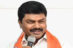 Shimoga Lok Sabha Seat : कर्नाटक की शिमोगा सीट पर इस बार त्रिकोणीय मुक़ाबला Shimoga Lok Sabha Seat : कर्नाटक की शिमोगा सीट पर इस बार त्रिकोणीय मुक़ाबला