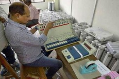 Poll Body Revises Protocol To Handle EVM Units After Supreme Court Order Poll Body Revises Protocol To Handle EVM Units After Supreme Court Order